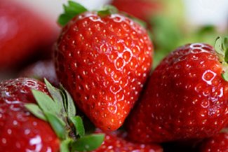 Lekker: volop verse aardbeien eten tijdens je dieet